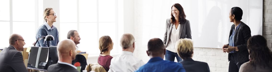 Mennesker på kursus